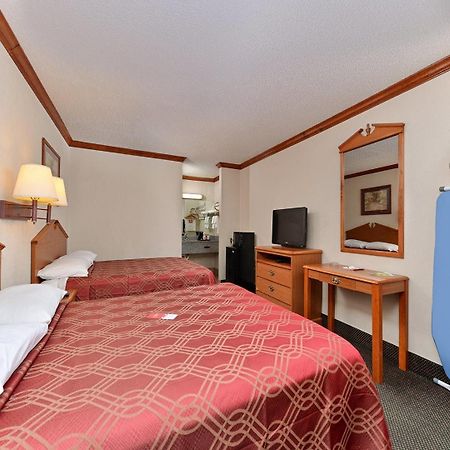 Econo Lodge Килийн Екстериор снимка