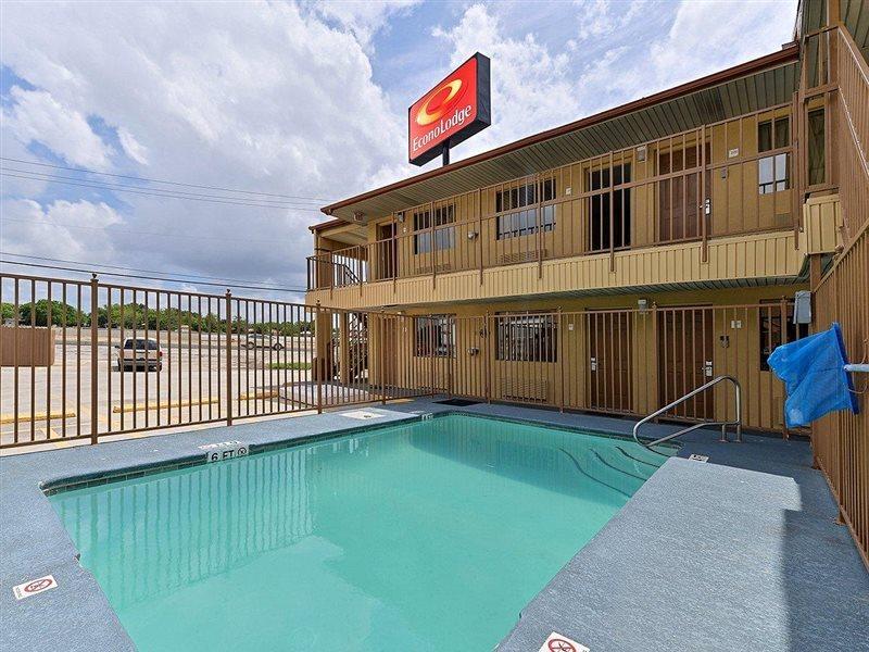 Econo Lodge Килийн Екстериор снимка