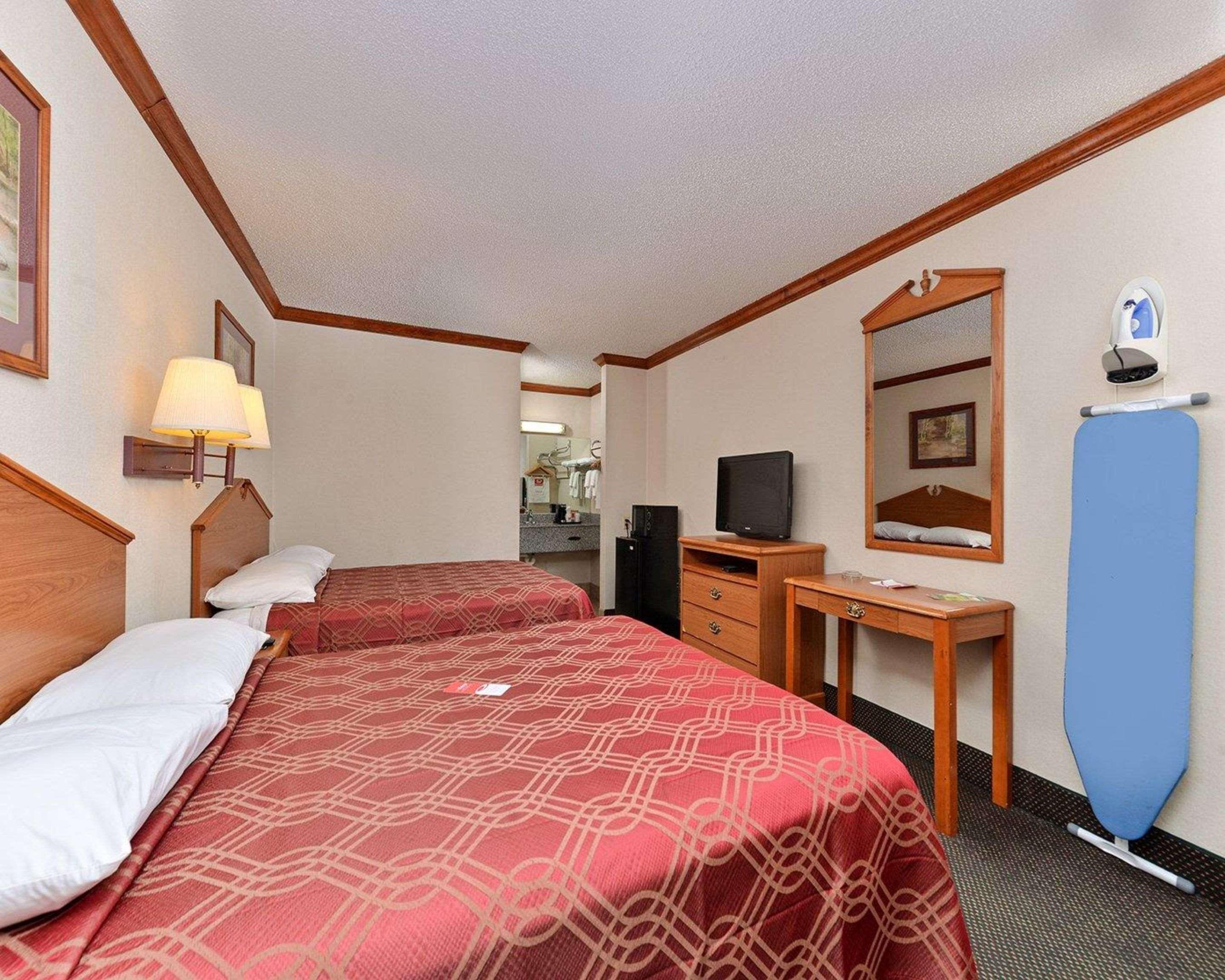 Econo Lodge Килийн Екстериор снимка
